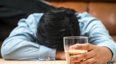 Po požití nekvalitného alkoholu na Ukrajine zomrelo už 53 ľudí