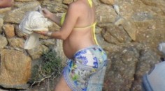 Exkluzívne paparazzi zábery. Herečku nafotili s tehotenským bruškom