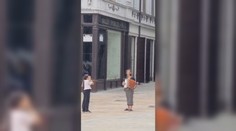 Vzbudzujú väčší súcit, a tak viac zarobia. Sledovali sme žobrajúcu skupinu detí