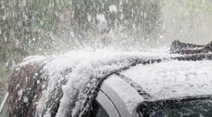 S búrkami treba rátať na celom Slovensku, na východe platia výstrahy druhého stupňa