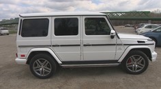 Vysnívané auto si kúpil cez inzerát. Okamžite mal problémy s políciou aj daniarmi