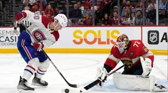 Černák nedohral duel za Tampu Bay, Slafkovského Montreal s ďalšou prehrou