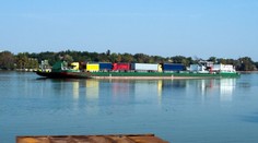 Kamionisti dnes otvárali šampanské: Doprava medzi Slovenskom a Maďarskom sa výrazne zlepší