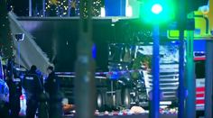 Videá ukazujú hrozné následky útoku v Berlíne, poľského šoféra zastrelili