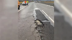 Náhle obmedzenia na D1 v smere do Bratislavy. Vodiči musia obchádzať zničenú vozovku