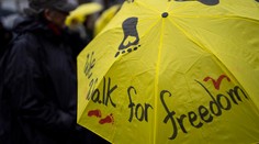 Holandsko zruší väčšinu z pandemických obmedzení