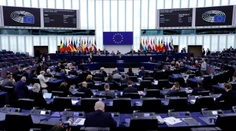 Povinná registrácia na hraniciach, odtlačky prstov a fotky v databáze. EÚ má nový migračný systém