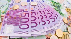 Maďari by mohli zaviesť euro do roku 2020