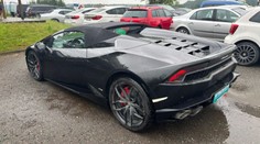 Zbavuje sa Vémola luxusného Lamborghini? Na bazári sa objavilo auto s rovnakými parametrami