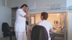 Smeje sa slovenským zákonom: Na tom, či mladík šíri HIV, sa nevedia zhodnúť ani odborníci