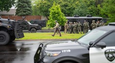 Strelec v Minnesote zabil političku a jej muža, postrelil aj senátora