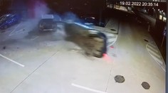 VIDEO Hrôzostrašná nehoda v Nitre. Opitý vodič v plnej rýchlosti napálil do zaparkovaného auta