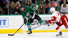 Tatar bodoval, Detroit vyhral v Dallase po predĺžení