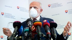 Ján Mičovský sa vzdáva funkcie ministra