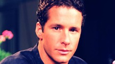 Fešák z Rosalindy sa v 55-ke oženil: Áno povedal o 30 rokov mladšej