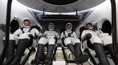 Astronauti, ktorí pre poruchu uviazli na ISS, sú už doma. Nechtiac prekonali hneď dva vesmírne rekordy