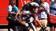 VIDEO: Takto vyzerá Cavendish po kolízii so Saganom. Prešli po ňom štyria jazdci