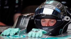 VC Veľkej Británie: Prvý tréning ovládli jazdci Mercedesu
