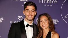 Hnev fanúšikov prekročil všetky hranice. Manželka hviezdy Arsenalu čelí nechutným vyhrážkam