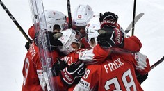 Švajčiarska rozprávka pokračuje. Helvéti senzačne postupujú na úkor Kanady