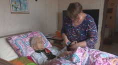 Invalidná dôchodkyňa vypadla záchranárom. Skončila so zraneniami a zlomeninou nohy