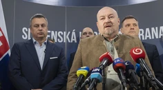 SNS sa postavila Hlasu. Týka sa to dôchodkov