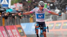 Carapaz triumfoval v 8. etape Gira, Yates zostáva v ružovom