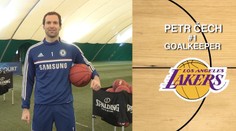 Mali by radšej zostať pri futbale: Hráči Chelsea hádzali na kôš