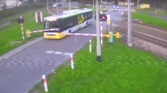 Myslel si, že to stihne, no mýlil sa. Do autobusu na priecestí vrazilo pendolino