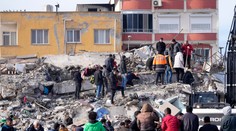 Mrazivé ticho, tma a všade samé trosky. Štáb Markízy sa ozval zo záchrannej akcie v Turecku
