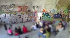 Na tajnej párty v opustenej pôrodnici v Bratislave zasahovala polícia, 12 detí nafúkalo