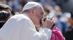 Ikonické momenty pápeža Františka: Podporuje homosexuálov, migrantov aj iné náboženstvá