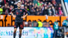 Bayern šokujúco prehral v Augsburgu. Union Berlín stále na čele Bundesligy