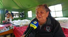 Ľudia z Telgártu po požiari skončili v stanoch. Finančne prispela aj prezidentka, pomoc sa im však máli