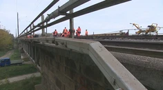 Nekonečná oprava najdlhšieho železničného mosta. Už mal byť v poriadku, no začína sa ďalšia rekonštrukcia