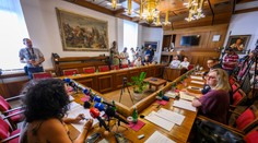 Výbor o situácii v kultúre nerokoval. Neprišiel dostatok poslancov