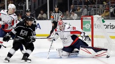 Washington potvrdil post lídra víťazstvom v Los Angeles, Pánik s pluskou