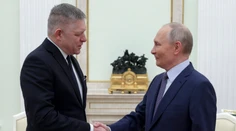 Fico sa snaží zatiahnuť Slovensko do vojny s Ukrajinou, tvrdí generál vo výslužbe. Pre Kremeľ je cenný ako trojský kôň