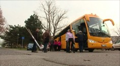 Vymysleli spôsob, ako dostať "žlté" autobusy na východ