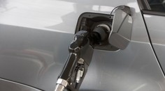 Prečo oproti našim susedom tankujeme drahší benzín? Expert má jednoduché vysvetlenie