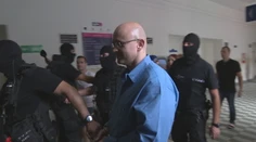 Na pojednávanie ho prevážali cez pol Slovenska. Na súde sa však zdržal sotva desať minút