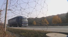Nový plot je po dvoch rokoch ako rešeto. Ľudia z osady tvrdia, že to neurobili