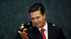 Mexický prezident zrušil návštevu Washingtonu. Trump povedal, ako chce financovať múr