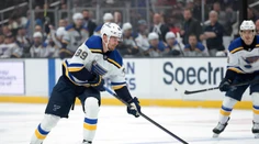 VIDEO: Najkurióznejší gól sezóny NHL? Hráči St. Louis zahrali odbíjanú, brankár Chicaga bezbranný