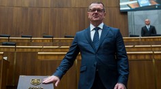 Opozícia podáva viaceré trestné oznámenia v súvislosti s dotáciami úradu Petra Kmeca