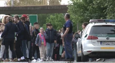 Polícia vyšetruje správy o bombách na školách ako teroristický čin. Expert opisuje výhody