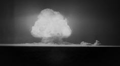 Pred 80 rokmi odpálili jadrovú bombu a spustili éru strachu. Analytik prezradil, ktoré veľmoci sú najnebezpečnejšie