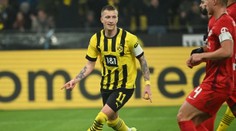 Vernosť a nič iné. Reus predĺžil s Dortmundom aj napriek polovičnému platu