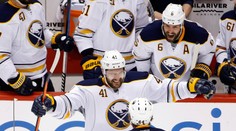 Meszároš opäť s dvoma gólmi. Hossa pomohol Chicagu jedným