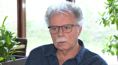 Pavol Hammel zaspal na letisku a zmeškal let. Keď sa prebudil, povedali mu, že lietadlo spadlo